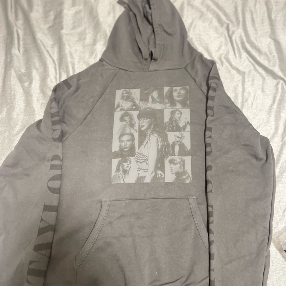 Official Eras Tour Taylor Swift Hoodie - black